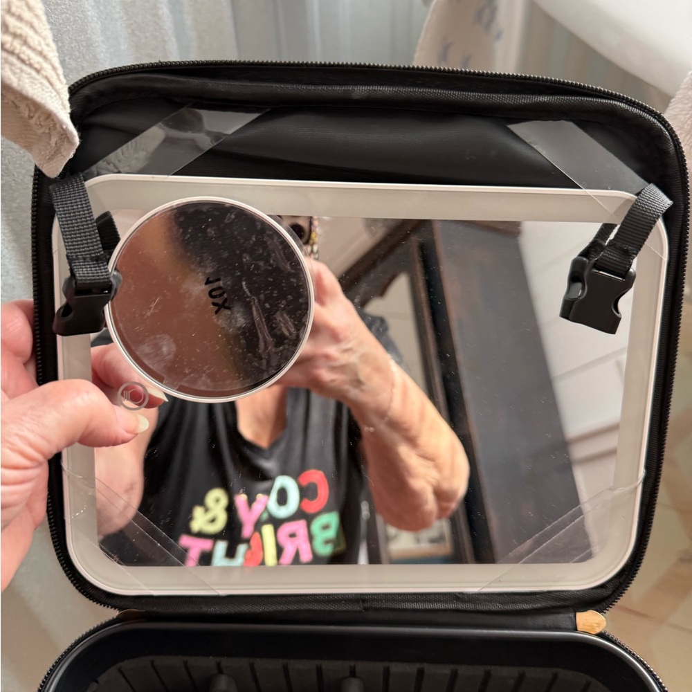 Makeup Vanity Case - image 3